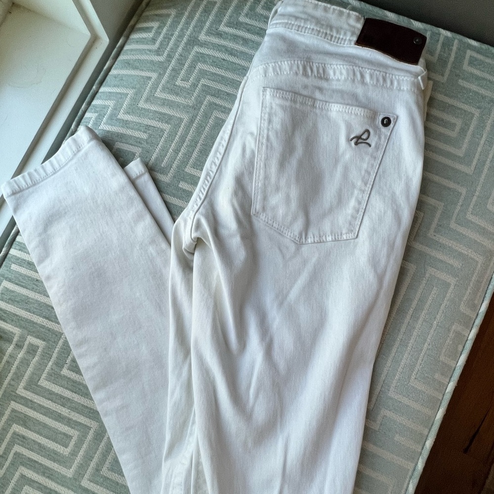 DL Amanda skinny white jeans.